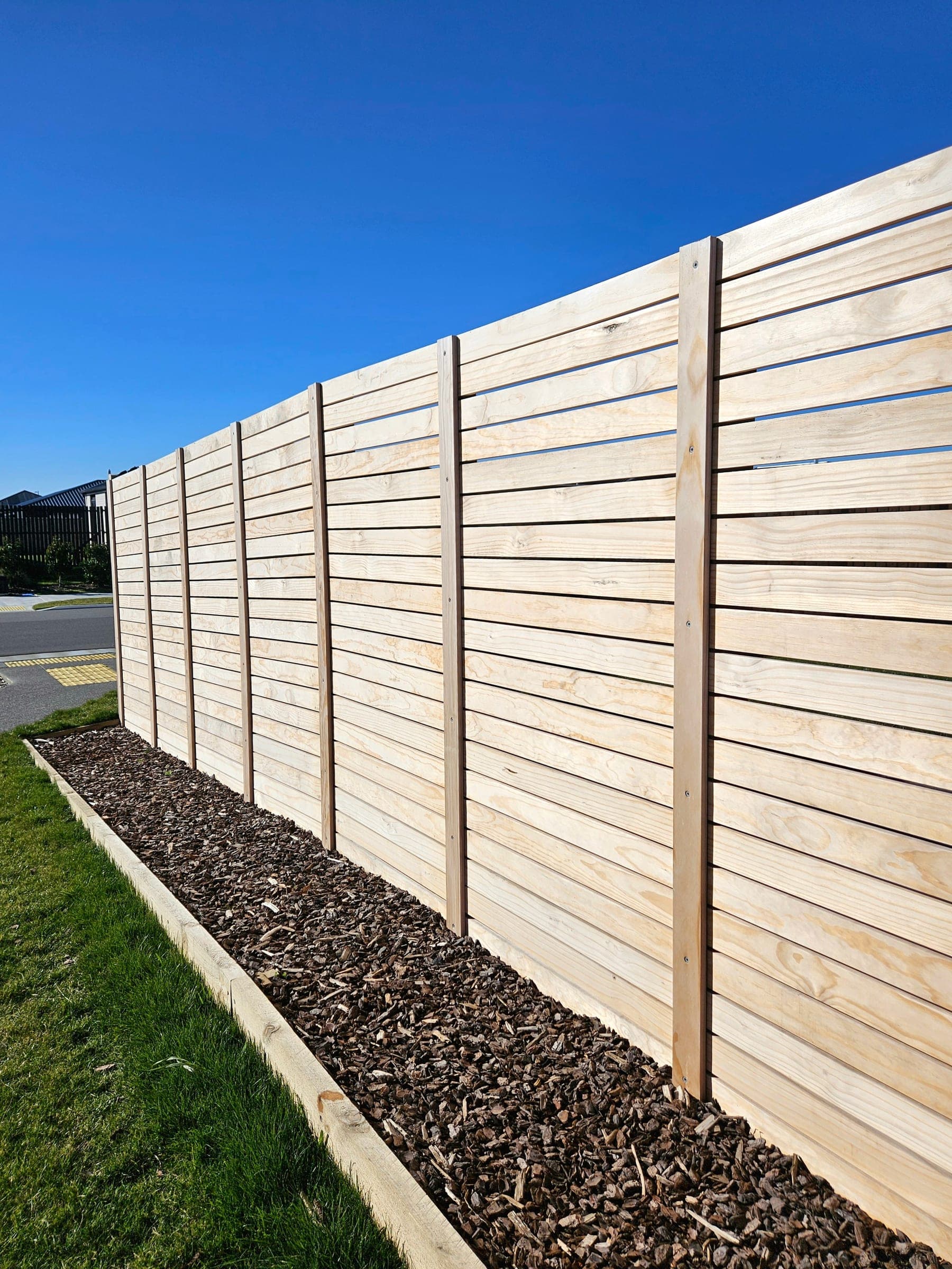 Horizontal slat